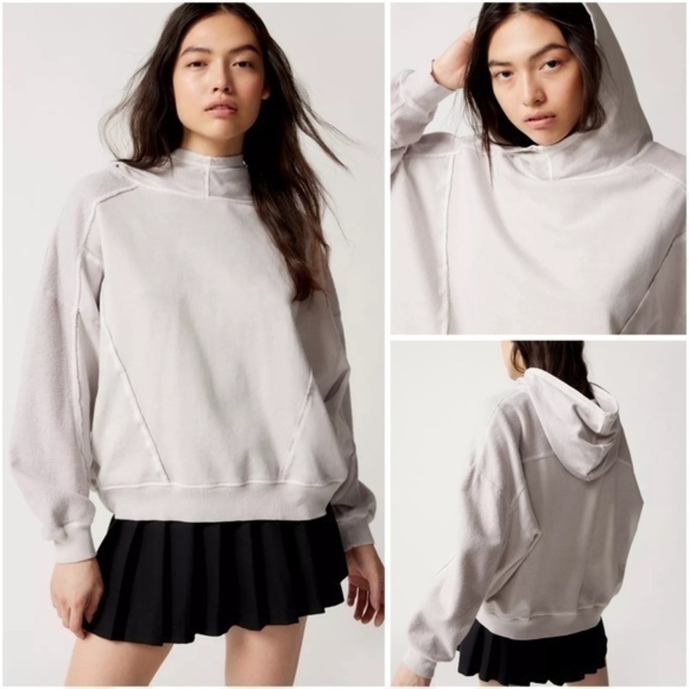 Urban Outfitters Out From Under Ollie Hoodie Sweatshirt 29” P2P NWT